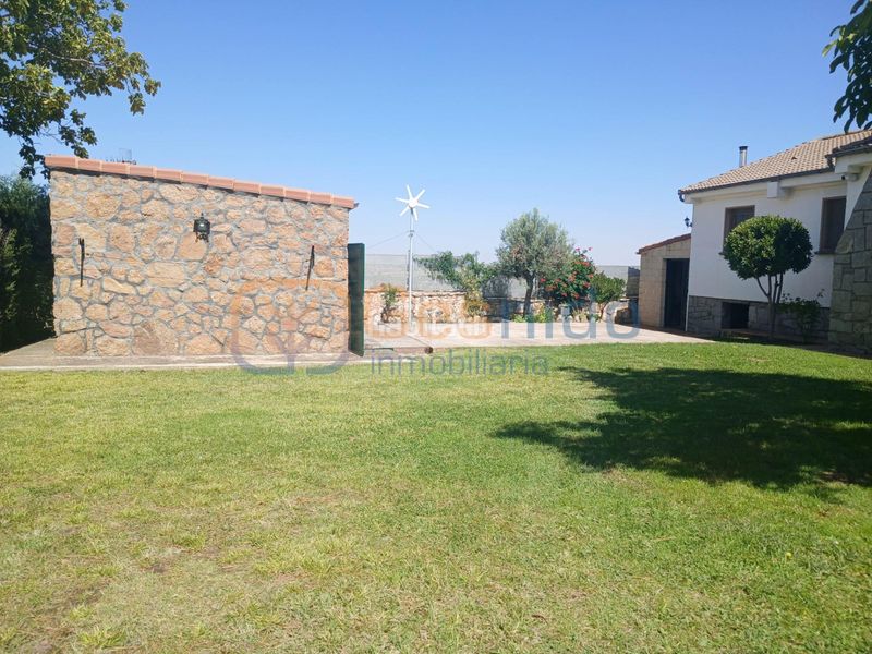 Foto ce5c7560-7cd9-4606-be33-ce8526501189. Casa amb calefacció a Aldealengua de Pedraza