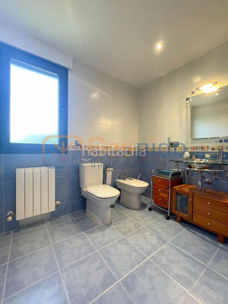 Foto 78acf403-e66a-4897-b675-6aed5e0c305d. House with heating parking in Lastrilla (La)