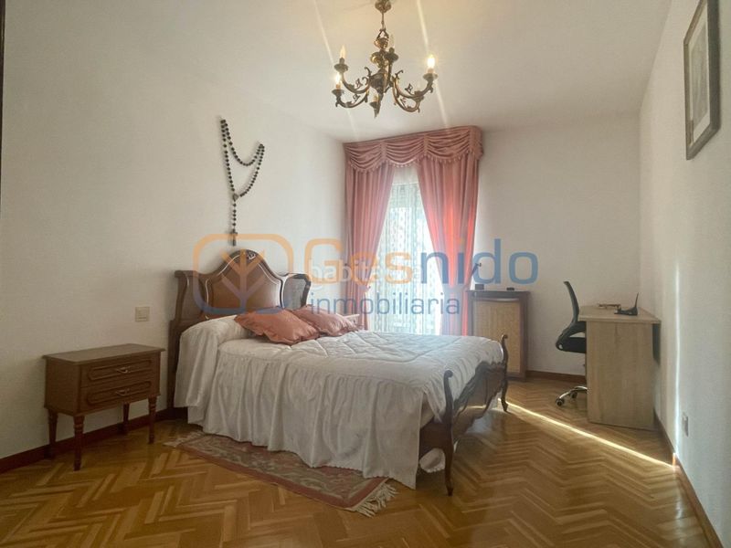 Foto 70ea5c1f-137e-4995-88b4-9a651602b6b9. Rent flat with heating in Ezequiel González - Conde de Sepúlveda Segovia