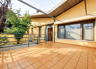 Casa adossada a Quintana Redonda
