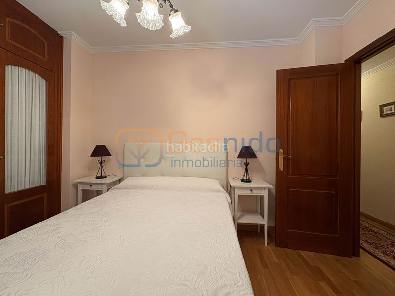 Foto 54b6f030-c0b0-49a0-a48d-630eabf19171. Location appartement avec chauffage parking dans Centro Segovia