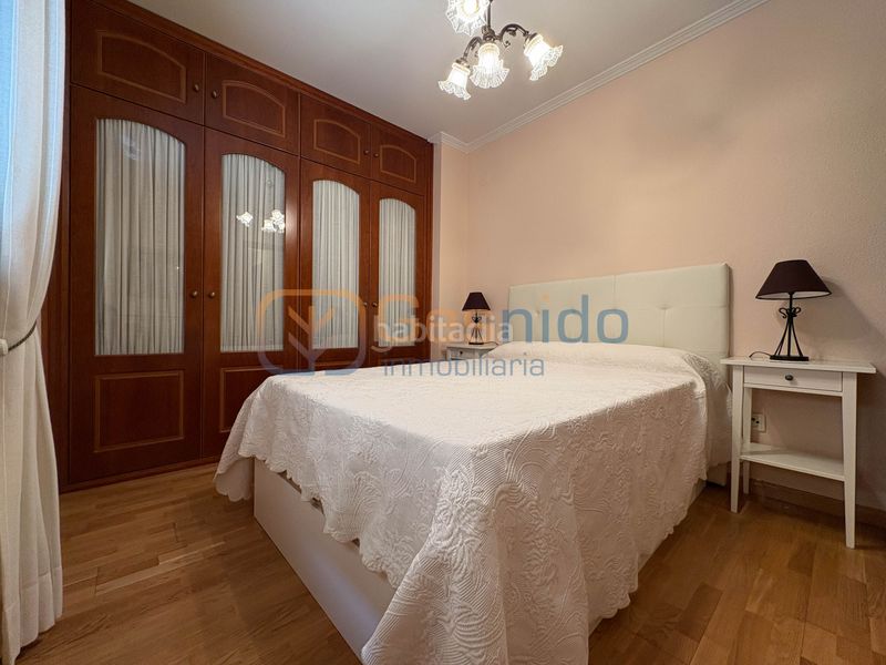 Foto ffb3456b-952d-48d6-918f-49c2abd20938. Rent flat with heating parking in Centro Segovia