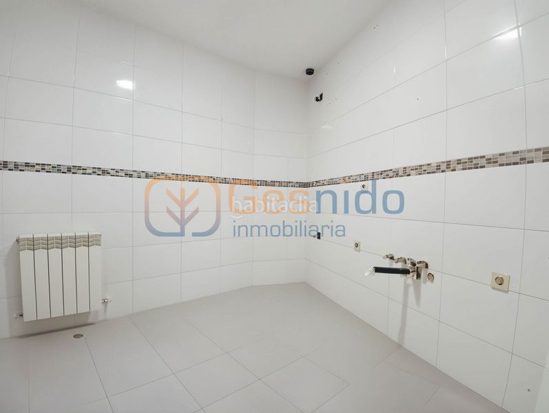 Foto 12dffd12-b377-4a2d-8d8d-910848137d57. Pis amb calefacció aparcament a Espirdo