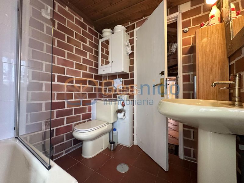Foto b37b72a9-5a5e-439d-b409-021339461a8a. Casa amb calefacció a Espirdo