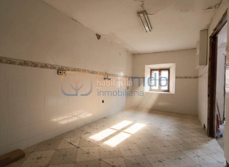 Foto dca6715f-45ff-490a-befb-d0cc3d70f2a8. Casa adossada a Roda de Eresma - cl ermita 21 a Roda de Eresma