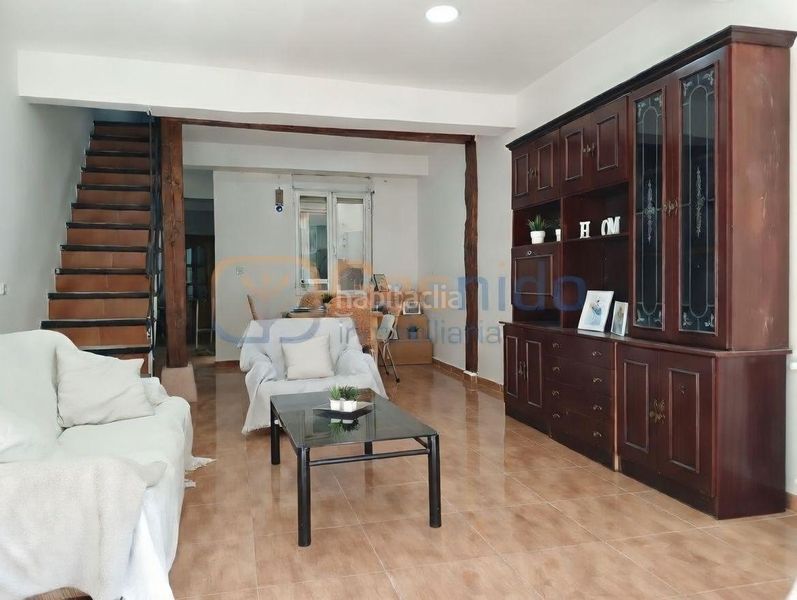 Foto da868bdf-0b62-4159-ad7e-0b5692448320. House with heating in Prádena