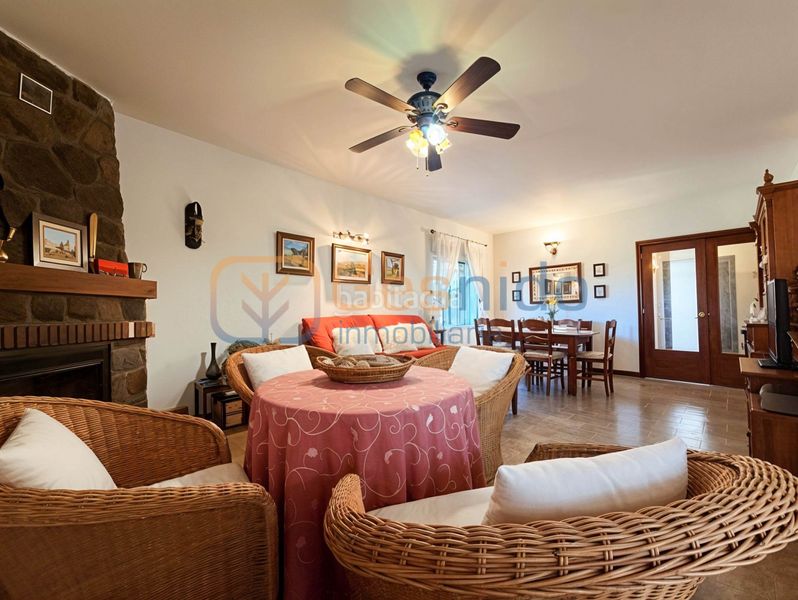 Foto 55559c36-8a77-4706-9ebe-c49d547fa9fe. Casa con riscaldamento in Aldealengua de Pedraza