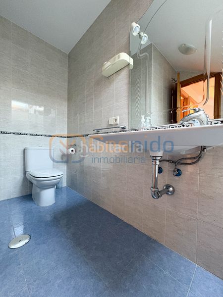 Foto ca010843-9926-4fe7-93e1-1e7886860d23. Rent flat with heating parking in El Carmen Segovia