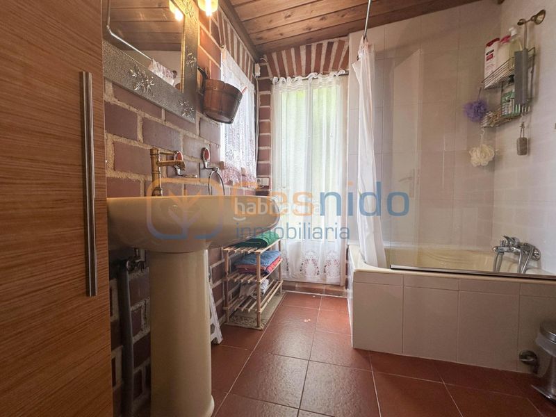 Foto ee6de811-c08f-438c-b8c2-feaaed3ebe7a. Haus mit heizung in Espirdo