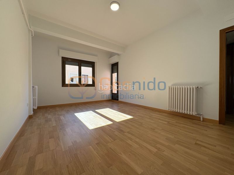 Foto 40e0e5e1-eb84-4c26-905c-52199651477a. Miete etagenwohnung mit heizung in José Zorrilla - Padre Claret Segovia