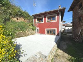 Casa en Vibaa-Ardisana-Caldueo. Casa en llanes