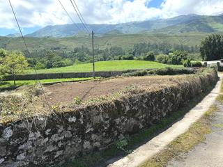 Wohngrundstück in Cué-San Roque-Andrín. Parcela edificable
