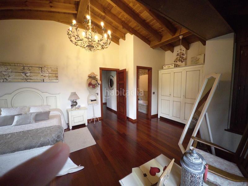 Foto 2ca7eac8-1987-401d-8b15-4b521614a581. Casa chalet en Llanes pueblo Llanes