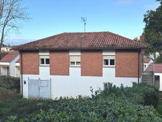 Haus in Celorio-Poó-Parres