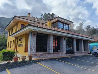 Édifice à Vibaña-Ardisana-Caldueño. Hotel en el valle de ardisana