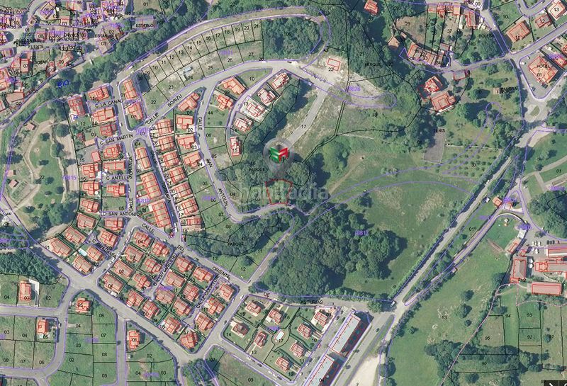 Foto 919e1715-82e6-4f11-92f5-6315a529ba2b. Terreny residencial a Llanes pueblo Llanes