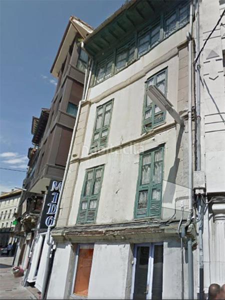 Foto 31ba96dc-b3cd-470d-bdfa-fb2f456e4e1b. Édifice dans Llanes pueblo Llanes