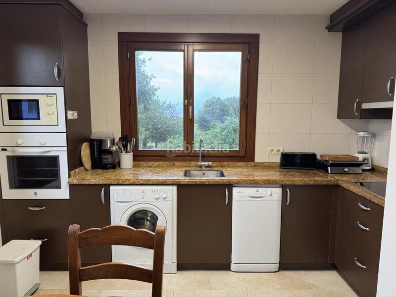 Foto 530b3790-3d2e-48e2-ac93-768c4c2235cb. Casa amb calefacció a Pría-Nueva-Hontoria-Naves Llanes