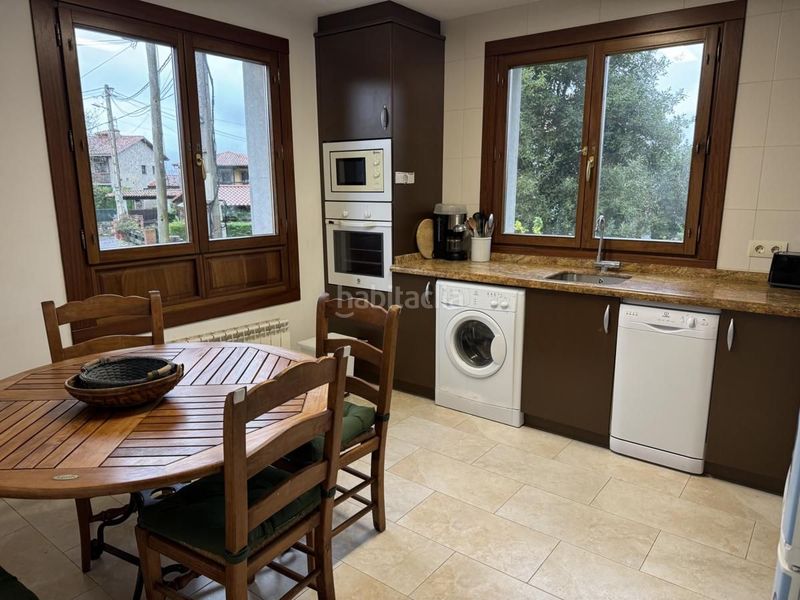 Foto f1d6ab4e-56aa-47ee-9b15-4d813db1d8e9. Casa amb calefacció a Pría-Nueva-Hontoria-Naves Llanes