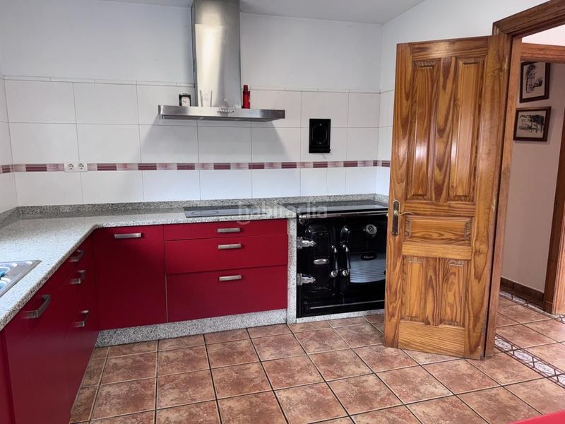 Foto 1127ee7e-f393-4078-857e-e7badebf1e96. Casa amb calefacció a Celorio-Poó-Parres Llanes
