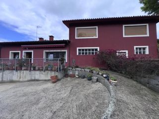 Casa en Celorio-Poó-Parres. Chalet en celorio