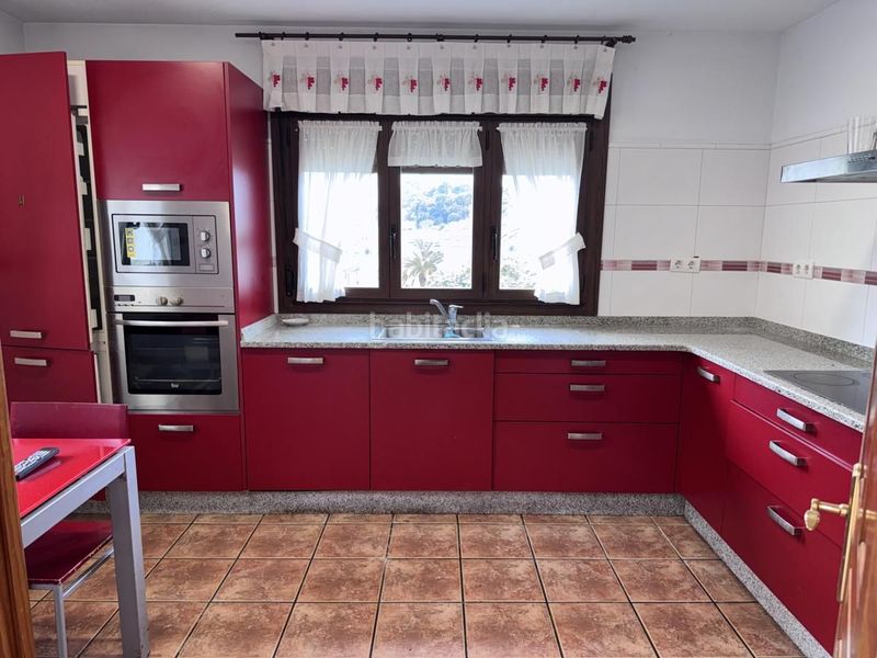 Foto d86d3753-b837-4091-8580-2adb44e6ddd2. Casa amb calefacció a Celorio-Poó-Parres Llanes