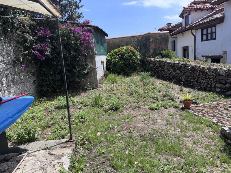 Foto 022b5f5b-3763-465d-9b00-ca9f65d280eb. Casa adossada amb calefacció a Llanes pueblo Llanes
