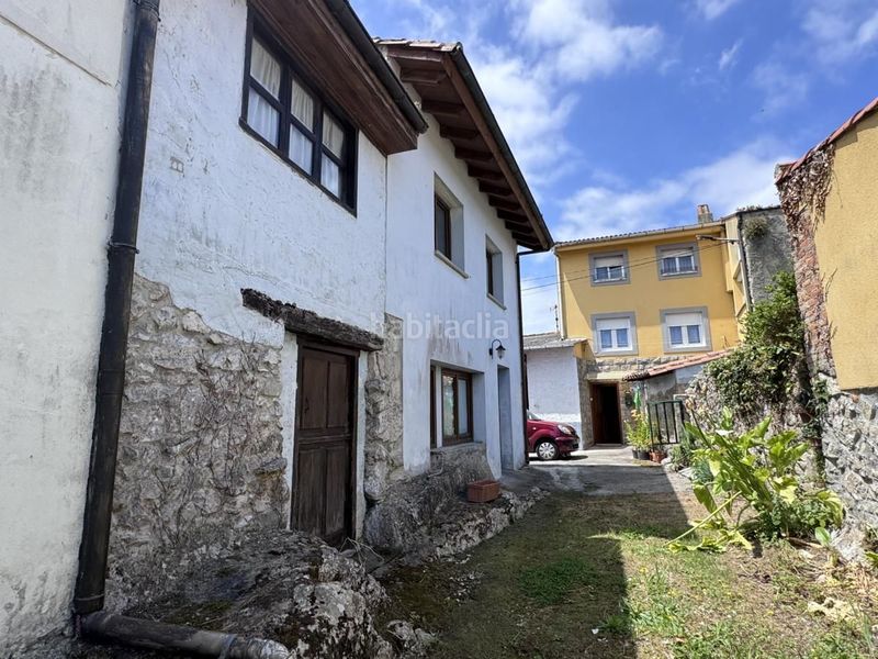 Foto a3e0ae39-c22f-46e6-8fd2-424ecc60f22d. Casa adossada amb calefacció a Llanes pueblo Llanes
