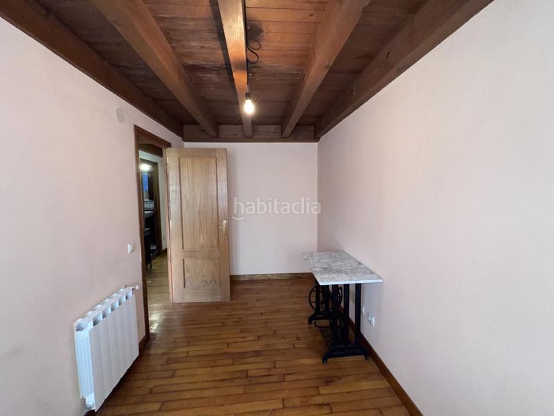 Foto d000b620-0f68-42e9-ab8f-c42738ff21bb. Casa adossada amb calefacció a Llanes pueblo Llanes