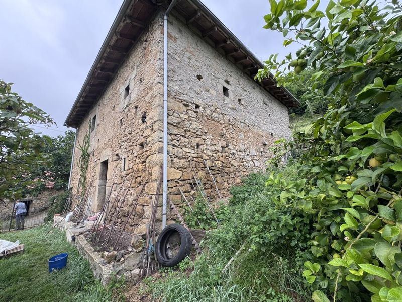 Foto 654daa0e-a6e7-4cf1-8ed3-7b1a39c3cc25. Casa a Peñamellera Alta