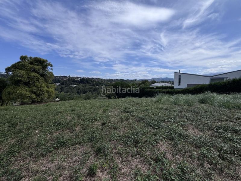 Foto 22912b71-d2c3-4e64-83c2-bf60cf173cda. Terreny residencial a Montecerrao Oviedo