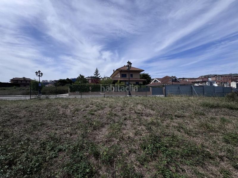 Foto 6d05a802-733b-4e02-a638-a0687bd5a8a6. Terreny residencial a Montecerrao Oviedo