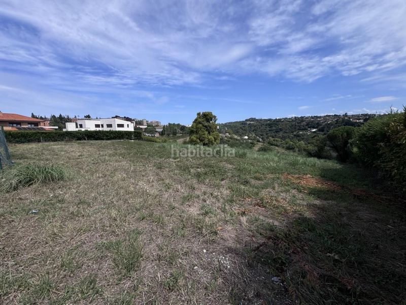 Foto e56b8c0e-ce4c-4cc5-adb2-209e8a2e31ed. Terreny residencial a Montecerrao Oviedo