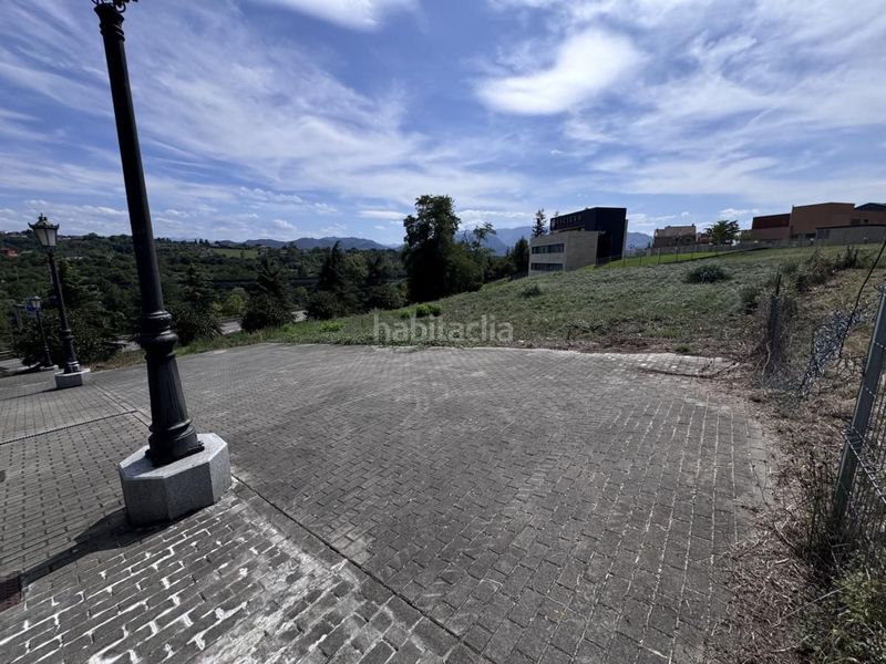 Foto acea7194-6ada-43dc-a47d-657b8bc3547c. Terreny residencial a Montecerrao Oviedo