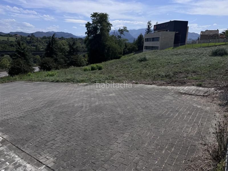 Foto acf9dab5-072f-41f5-af77-1f64a3bb2d96. Terreny residencial a Montecerrao Oviedo
