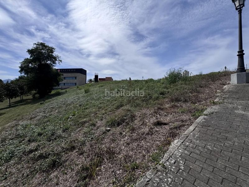 Foto de1e283f-bb8f-4470-9836-a08573b564b7. Terreny residencial a Montecerrao Oviedo