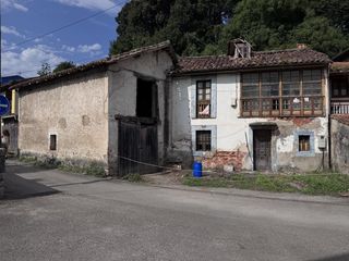 Casa adossada a Posada-Barro. Casa adosada