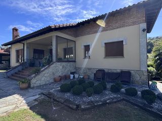 Reihenhaus in Vibaña-Ardisana-Caldueño. Casa adosada