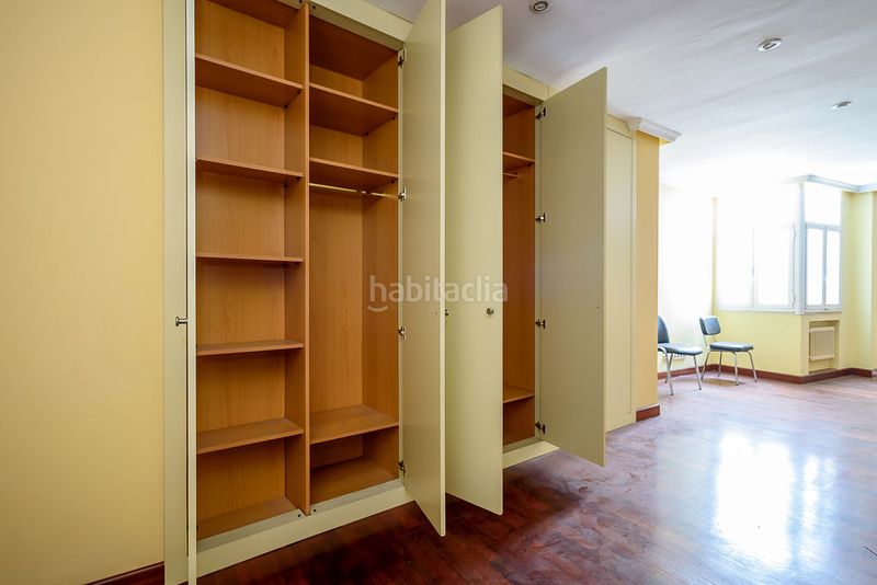 Foto 54a5762b-84a5-4ef8-8895-ca0d8479b4c9. Büro in calle melquiades álvarez 14 in Salesas - Foncalada - Campoamor Oviedo