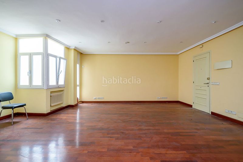Foto 844b4f03-3b7c-4f53-81be-a81246786b15. Büro in calle melquiades álvarez 14 in Salesas - Foncalada - Campoamor Oviedo