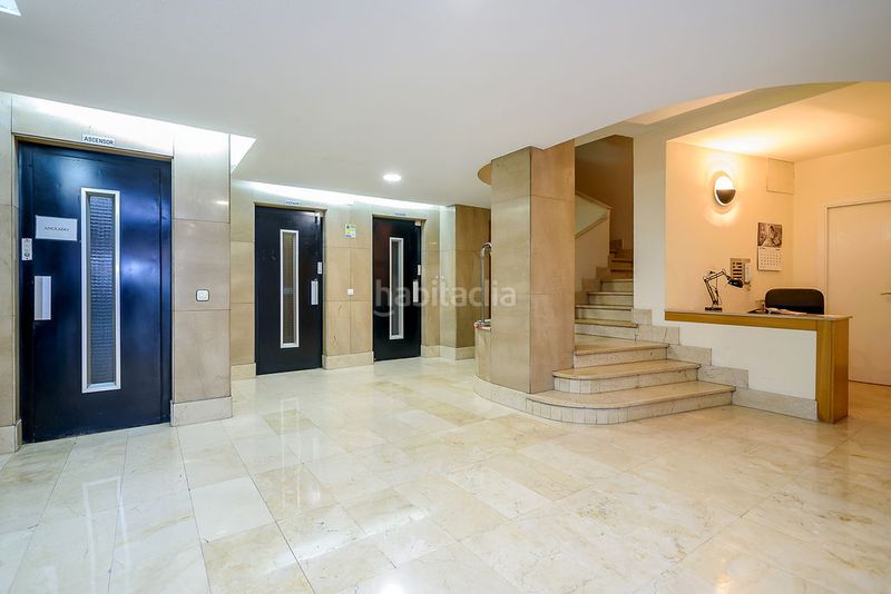 Foto c13f2c69-97d2-4c80-8989-d953a63a3d4f. Büro in calle melquiades álvarez 14 in Salesas - Foncalada - Campoamor Oviedo