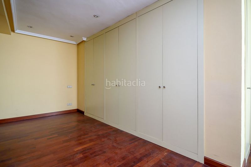 Foto d43c8930-7277-40c4-b942-61d7d2c1f34c. Büro in calle melquiades álvarez 14 in Salesas - Foncalada - Campoamor Oviedo