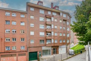 Etagenwohnung in Calle manuel de falla 5
