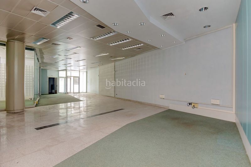 Foto 4ef83a95-3e41-4551-922e-c6adfca5e899. Local comercial a Centro Gijón