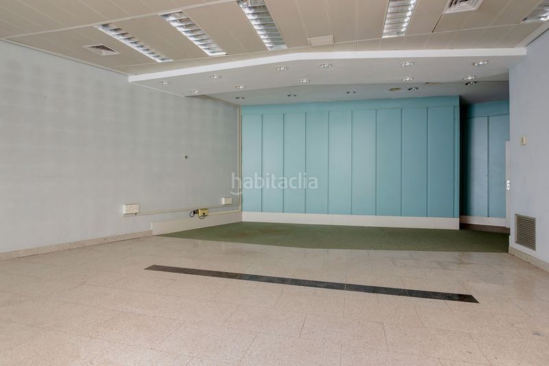 Foto 7ad7f307-9300-4f4b-b05c-7a6d7db67345. Local comercial a Centro Gijón