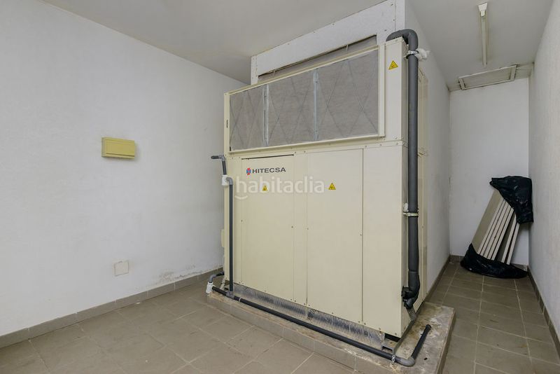 Foto b9c29cff-03e1-4476-a7af-4033acd897d0. Local comercial a Centro Gijón