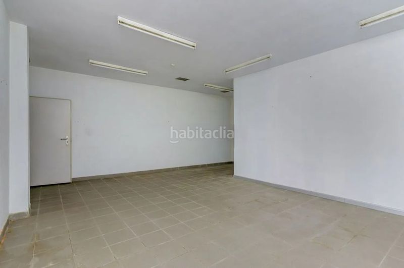 Foto c603cd47-3488-49b9-906e-534bed3acb0d. Local comercial a Centro Gijón