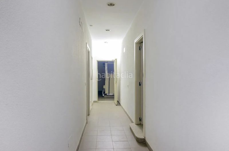 Foto cfaa87de-f7be-4f29-8aa3-4ffbe9525519. Local comercial a Centro Gijón