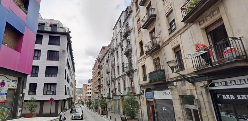 Foto c5761c67-45e2-443d-8636-241453167ca7. Flat with heating in Zabala Bilbao
