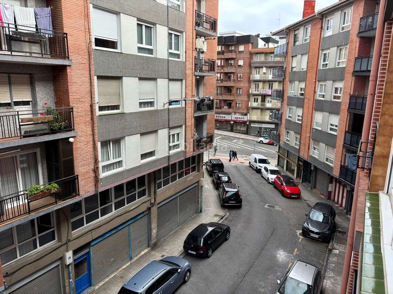 Foto ef39daf5-077f-4abc-946f-342e4b945994. Pis amb calefacció a Centro Santurtzi